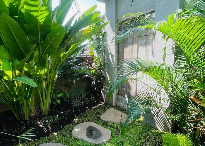 Enchanted Gardens Bali タナロット
